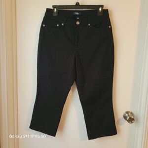 Classic Black Women's Capris